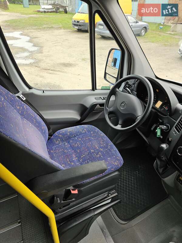 Туристический / Междугородний автобус Mercedes-Benz Sprinter 2013 в Черновцах