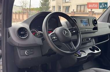 Грузовой фургон Mercedes-Benz Sprinter 2019 в 
