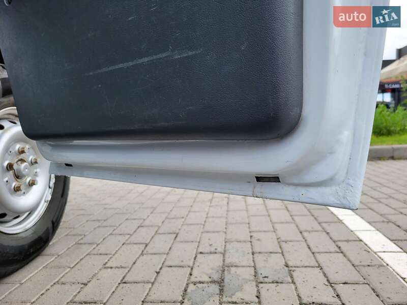 Вантажний фургон Mercedes-Benz Sprinter 2005 в Вінниці