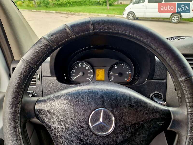 Грузовой фургон Mercedes-Benz Sprinter 2013 в Калуше