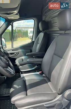 Вантажний фургон Mercedes-Benz Sprinter 2020 в 
