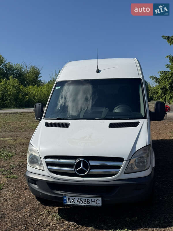 Вантажний фургон Mercedes-Benz Sprinter 2009 в Новій Водолагі