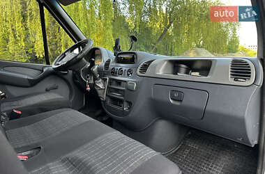 Грузовой фургон Mercedes-Benz Sprinter 2005 в 