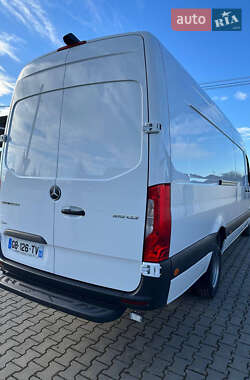 Грузовой фургон Mercedes-Benz Sprinter 2021 в 