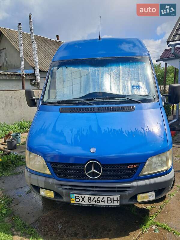 Грузовой фургон Mercedes-Benz Sprinter 2005 в 