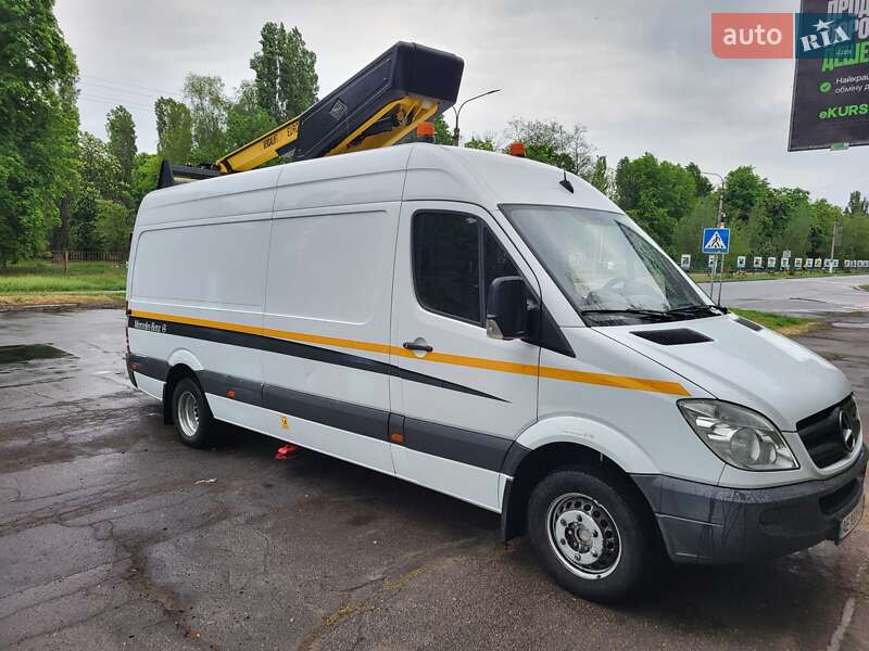 Mercedes-Benz Sprinter 2012