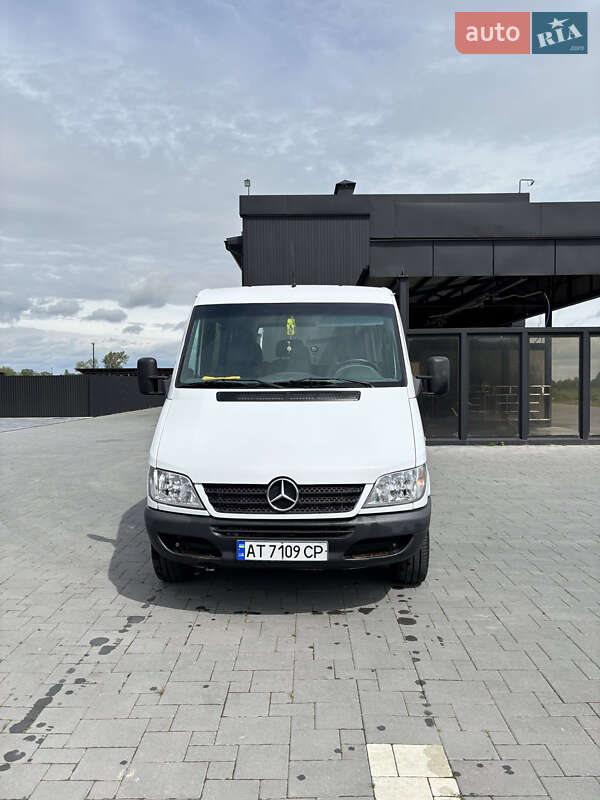 Mercedes-Benz Sprinter 2006