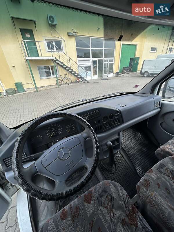 Мікроавтобус Mercedes-Benz Sprinter 1999 в Львові