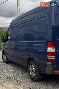 Грузовой фургон Mercedes-Benz Sprinter 2011 в 