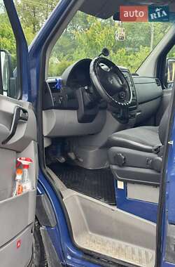 Грузовой фургон Mercedes-Benz Sprinter 2011 в 