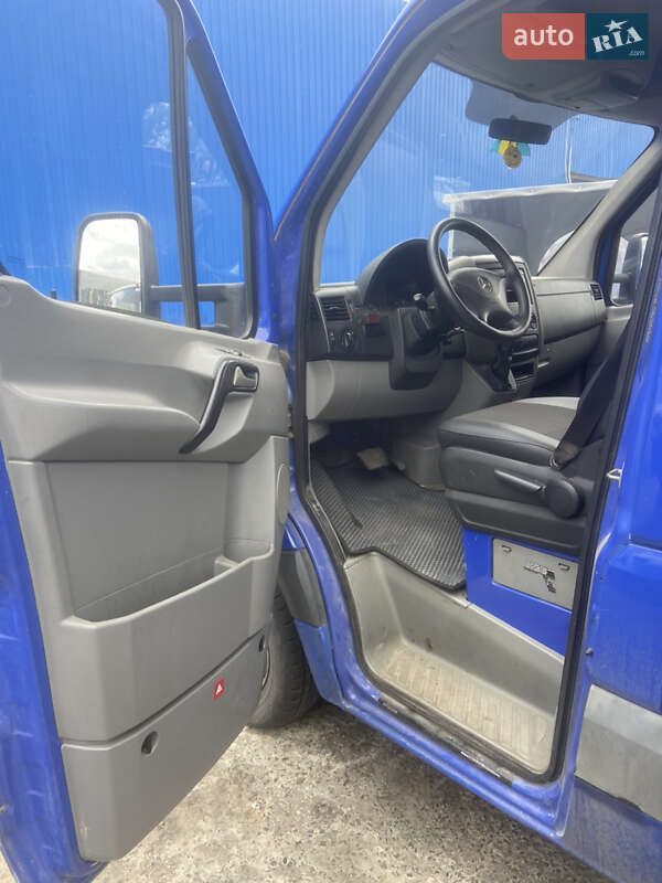 Грузовой фургон Mercedes-Benz Sprinter 2011 в Киеве