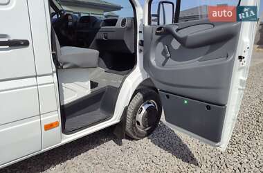 Грузовой фургон Mercedes-Benz Sprinter 2003 в 