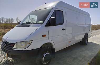 Грузовой фургон Mercedes-Benz Sprinter 2003 в 