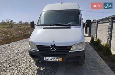 Грузовой фургон Mercedes-Benz Sprinter 2003 в 