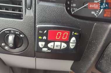 Вантажний фургон Mercedes-Benz Sprinter 2011 в 