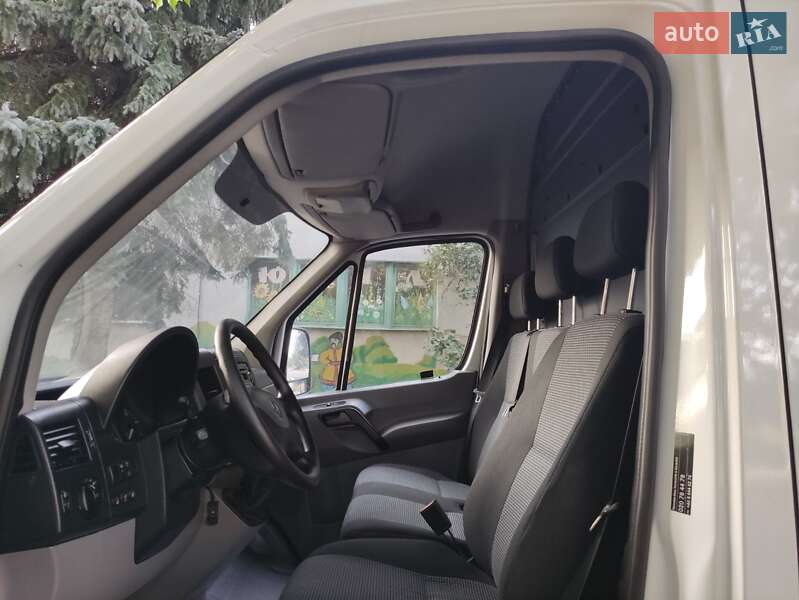 Грузовой фургон Mercedes-Benz Sprinter 2011 в Ровно