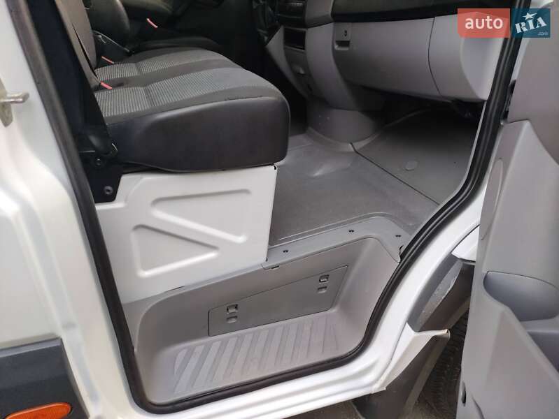 Грузовой фургон Mercedes-Benz Sprinter 2011 в Ровно