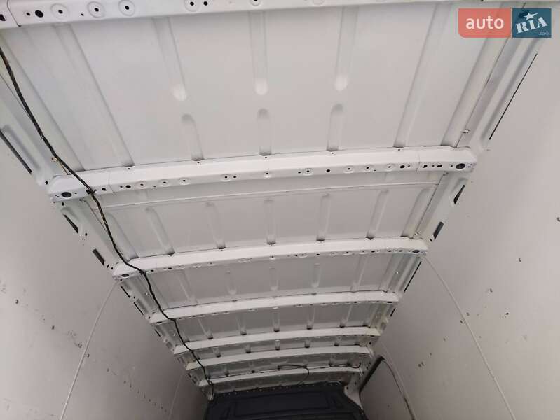 Грузовой фургон Mercedes-Benz Sprinter 2011 в Ровно