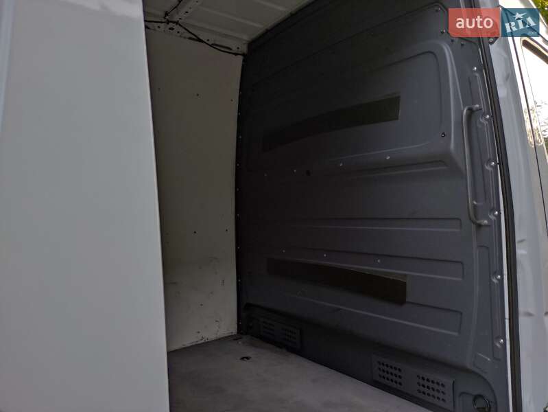 Грузовой фургон Mercedes-Benz Sprinter 2011 в Ровно