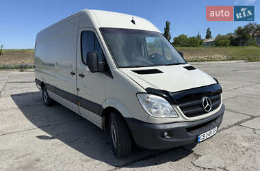 Вантажний фургон Mercedes-Benz Sprinter 2012 в 