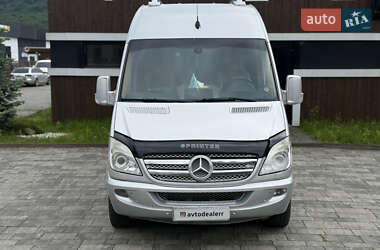 Туристический / Междугородний автобус Mercedes-Benz Sprinter 2012 в 