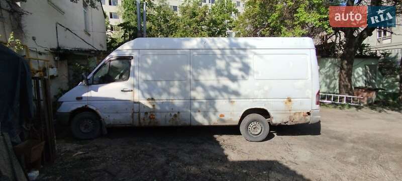 Вантажний фургон Mercedes-Benz Sprinter 2004 в 