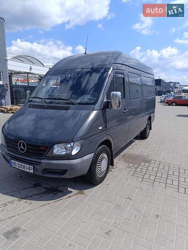 Mercedes-Benz Sprinter 2006
