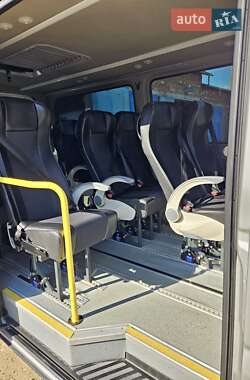 Мікроавтобус Mercedes-Benz Sprinter 2015 в 