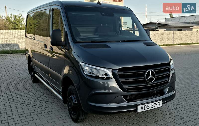Грузовой фургон Mercedes-Benz Sprinter 2020 в Черновцах