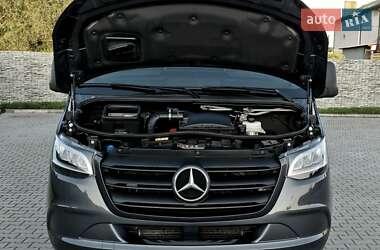 Вантажний фургон Mercedes-Benz Sprinter 2020 в 