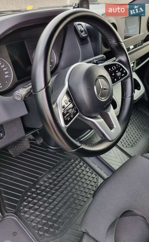 Грузовой фургон Mercedes-Benz Sprinter 2020 в Черновцах