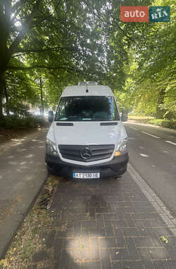 Грузовой фургон Mercedes-Benz Sprinter 2017 в Делятине