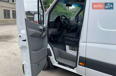 Грузовой фургон Mercedes-Benz Sprinter 2017 в 