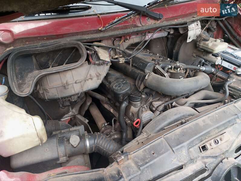 Грузовой фургон Mercedes-Benz Sprinter 2002 в Конотопе