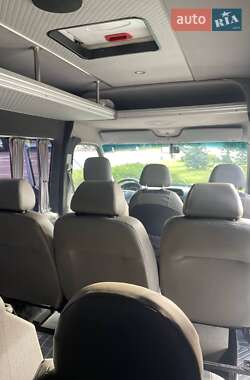 Микроавтобус Mercedes-Benz Sprinter 2004 в 