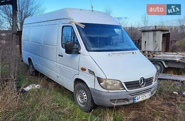 Грузовой фургон Mercedes-Benz Sprinter 2004 в 