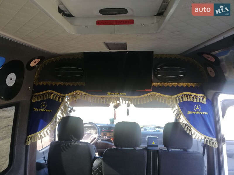 Приміський автобус Mercedes-Benz Sprinter 1999 в Світловодську