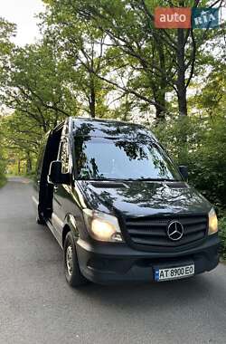 Вантажопасажирський фургон Mercedes-Benz Sprinter 2017 в Івано-Франківську