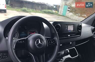 Грузовой фургон Mercedes-Benz Sprinter 2018 в 