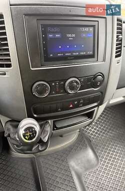Грузовой фургон Mercedes-Benz Sprinter 2016 в 