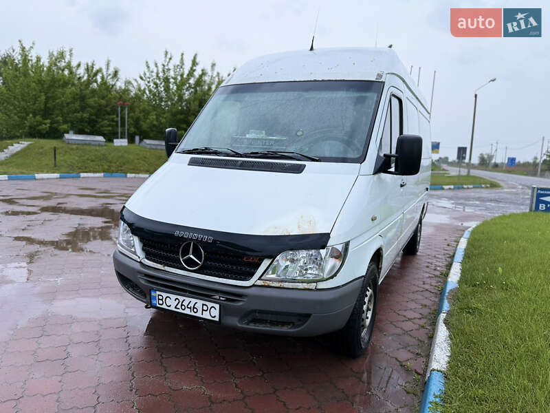 Вантажний фургон Mercedes-Benz Sprinter 2004 в 