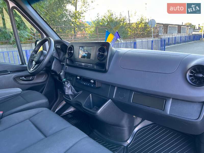 Вантажопасажирський фургон Mercedes-Benz Sprinter 2019 в Тернополі