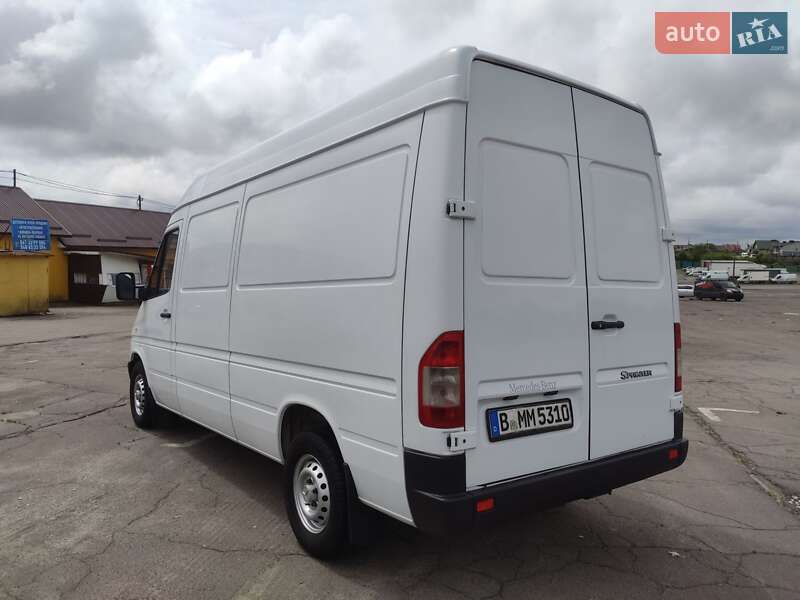 Грузовой фургон Mercedes-Benz Sprinter 2005 в Ровно