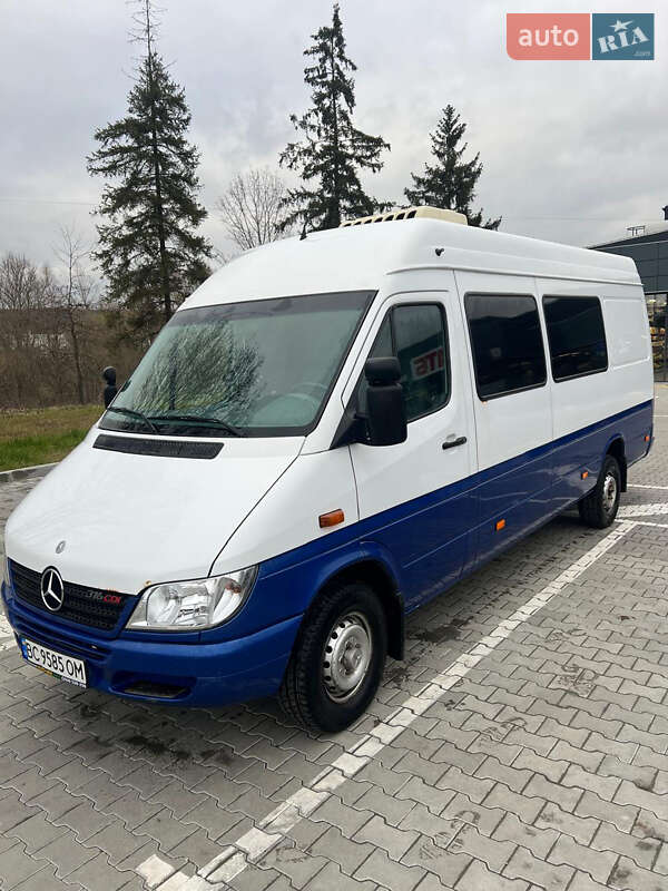Mercedes-Benz Sprinter