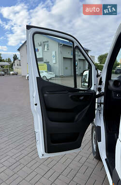 Вантажний фургон Mercedes-Benz Sprinter 2021 в 