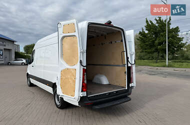 Вантажний фургон Mercedes-Benz Sprinter 2021 в 