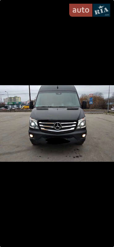 Вантажний фургон Mercedes-Benz Sprinter 2015 в Сваляві