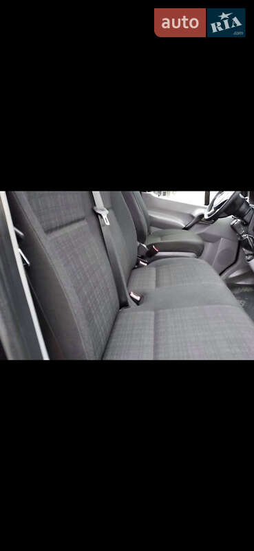 Вантажний фургон Mercedes-Benz Sprinter 2015 в Сваляві