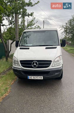 Грузовой фургон Mercedes-Benz Sprinter 2010 в 