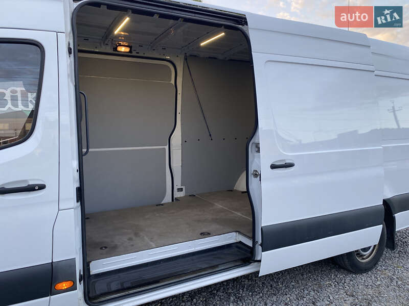 Грузовой фургон Mercedes-Benz Sprinter 2020 в Бережанах